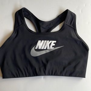 Nike dry fit lined racer back soft band sports bra size medium
